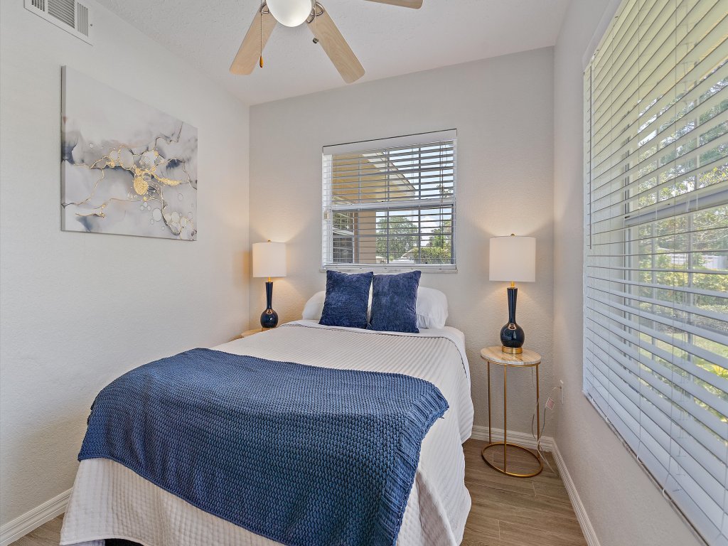 Paradise Palace Vacation Rental in Sarasota - RedAwning