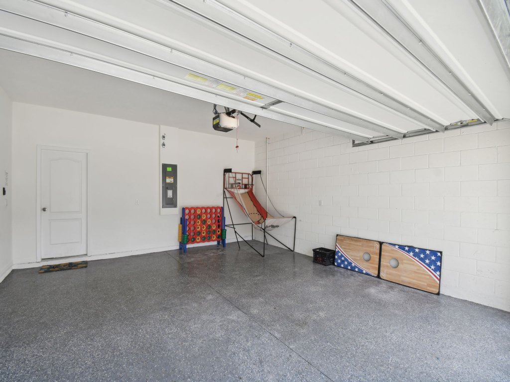 7704OML-Solterra Resort Vacation Rental in Davenport - RedAwning