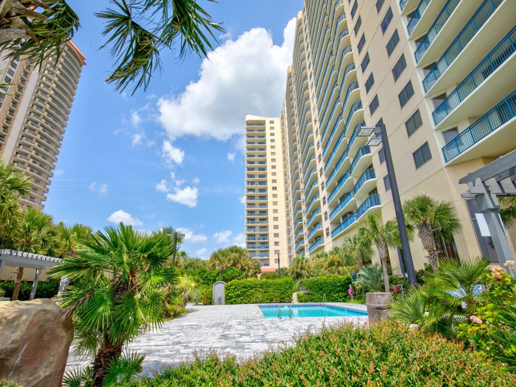 1704 Brighton Vacation Rental in Myrtle Beach - RedAwning