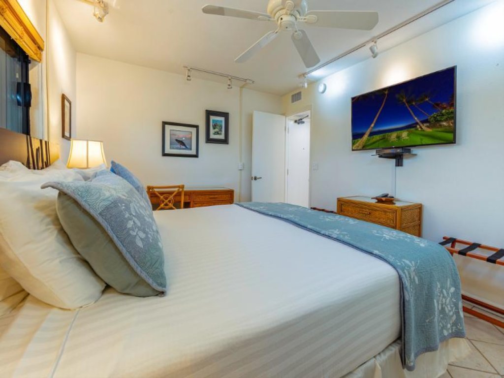 KIHEI BEACH #504 Vacation Rental in Hawaii - RedAwning