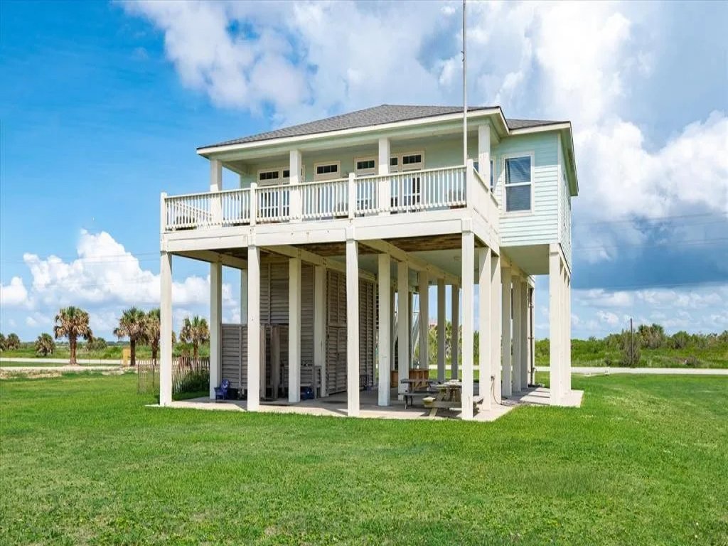 Bella Rossa Vacation Rental in Texas - RedAwning