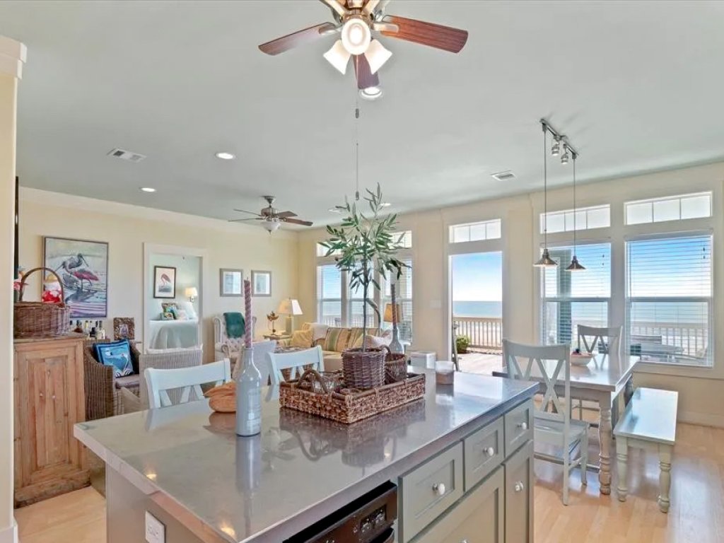 Bella Rossa Vacation Rental in Texas - RedAwning
