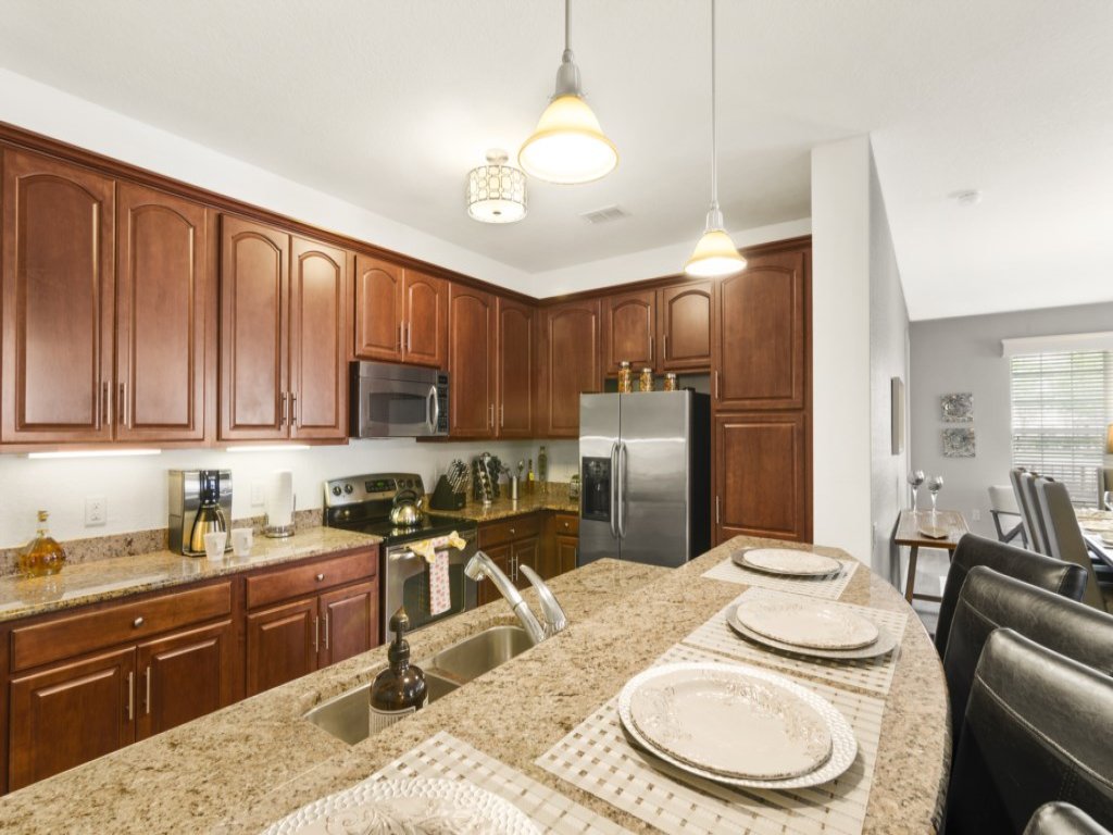 Vista Cay Luxury Secret Vacation Rental in Orlando - RedAwning