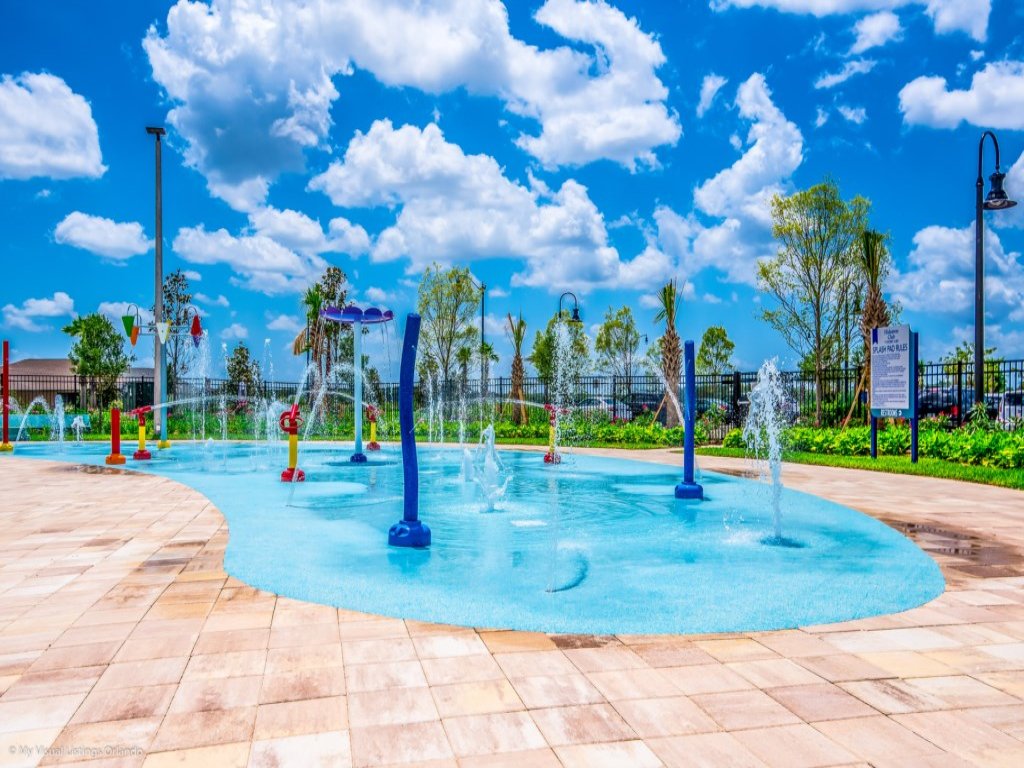 8 Bed Storey Lake Resort- Huge Bedroom for Kids Vacation Rental in Kissimmee - RedAwning