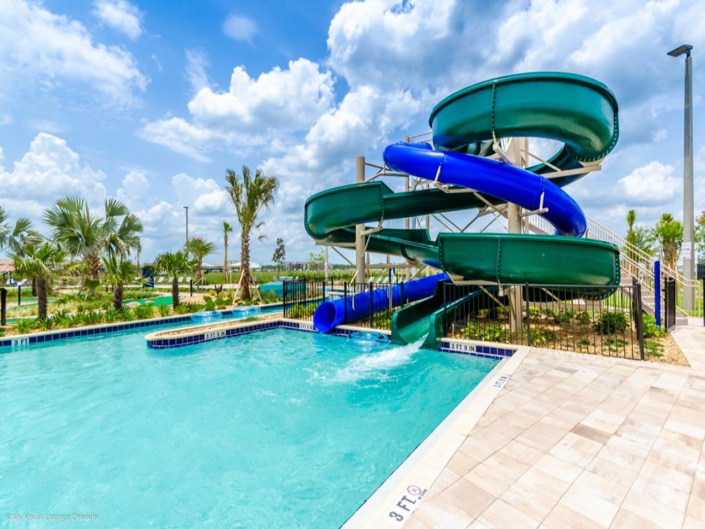 8 Bed Storey Lake Resort- Huge Bedroom for Kids Vacation Rental in Kissimmee - RedAwning
