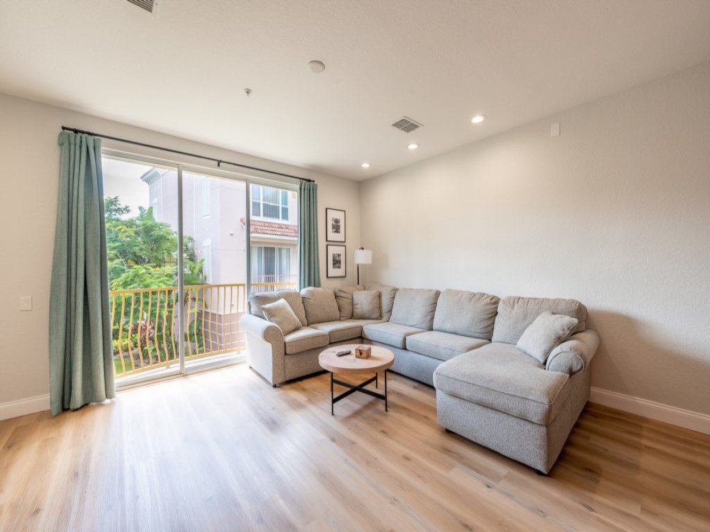 TH 81 (Your Vista Cay) Vacation Rental in Orlando - RedAwning