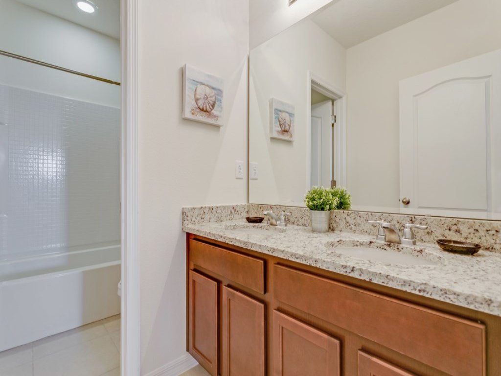 Amazing 7  Bedroom Solterra  New Resort  Home Vacation Rental in Davenport - RedAwning