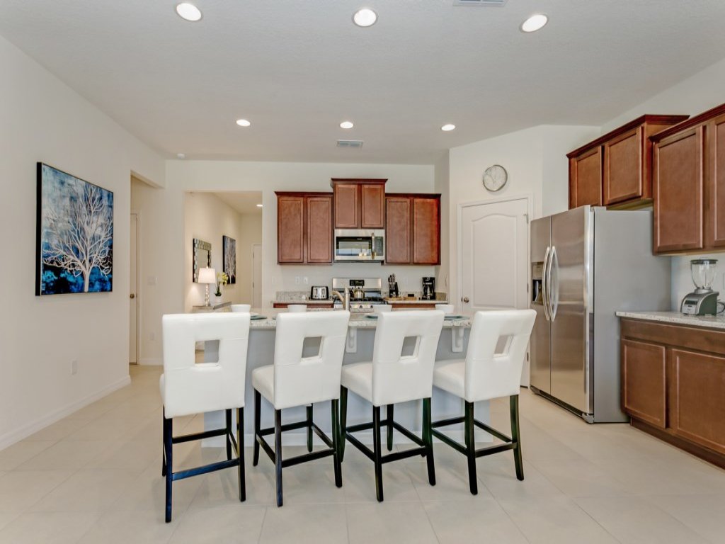 Amazing 7  Bedroom Solterra  New Resort  Home Vacation Rental in Davenport - RedAwning