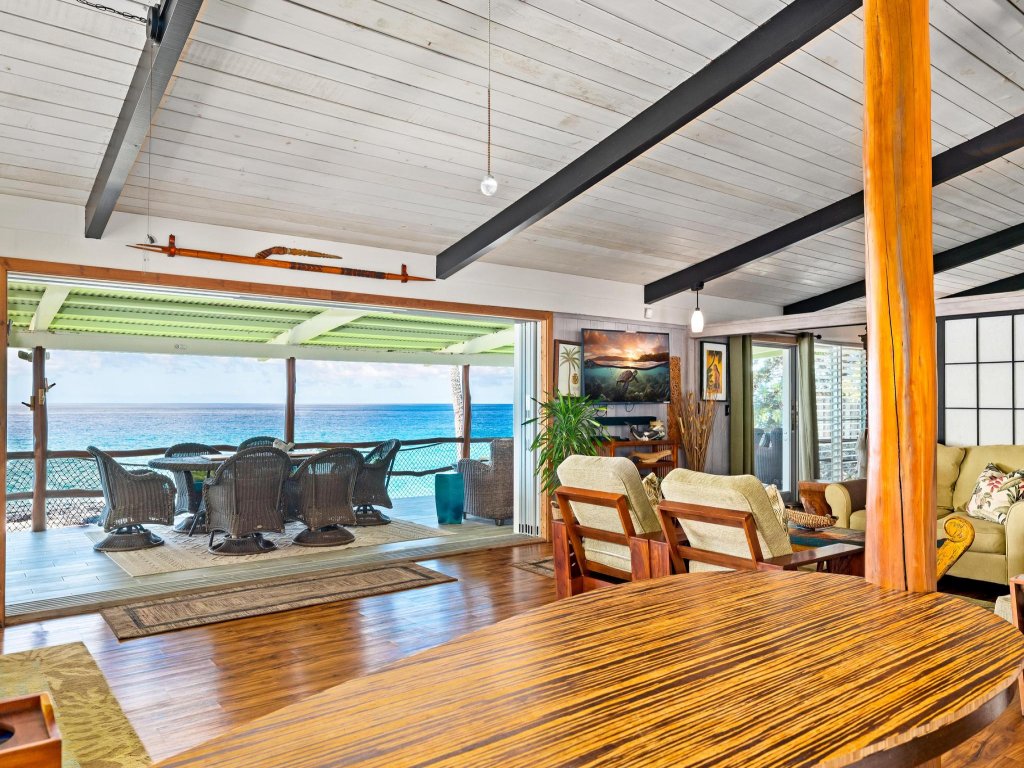 Big Island Private Home Alii Drive 6596 Vacation Rental in Kailua-Kona - RedAwning