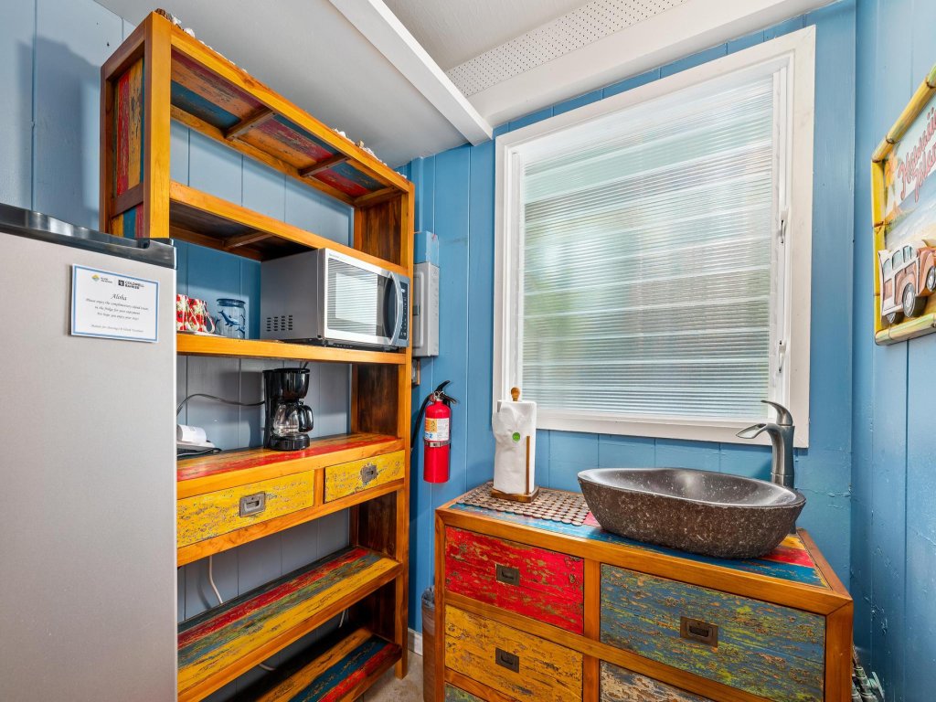 Big Island Private Home Alii Drive 6596 Vacation Rental in Kailua-Kona - RedAwning