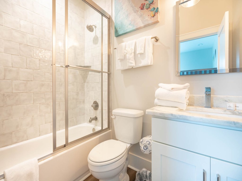 West Side Cottages N Vacation Rental in Gulf Shores - RedAwning