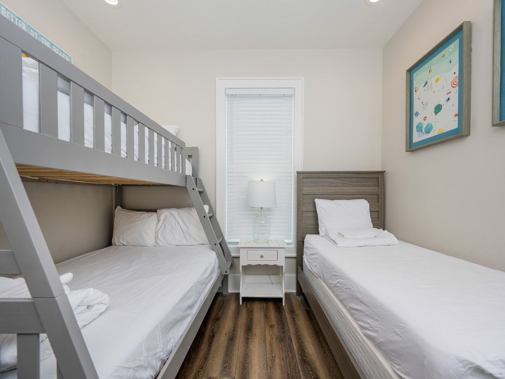 West Side Cottages N Vacation Rental in Gulf Shores - RedAwning