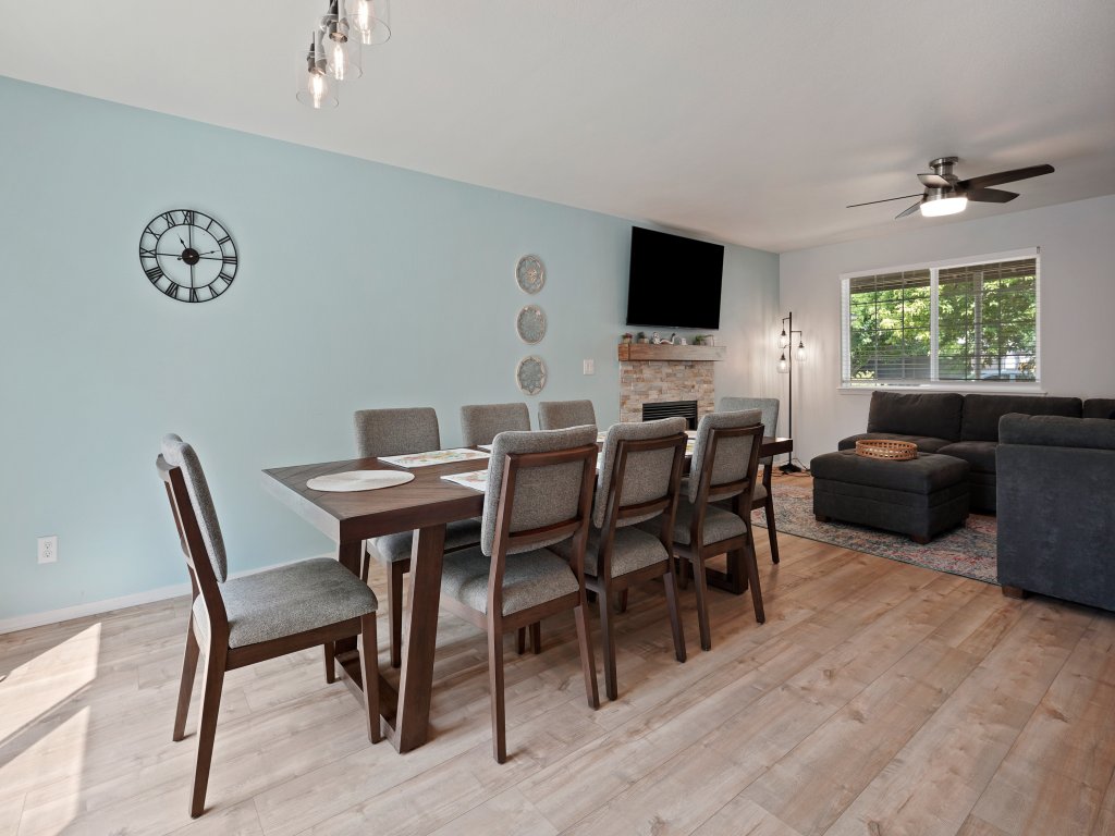 Redmond Rest Vacation Rental in Redmond - RedAwning