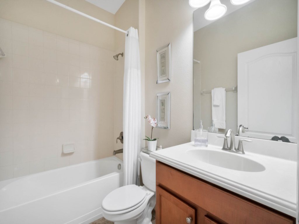 Bismarck Palms Vacation Rental in Kissimmee - RedAwning