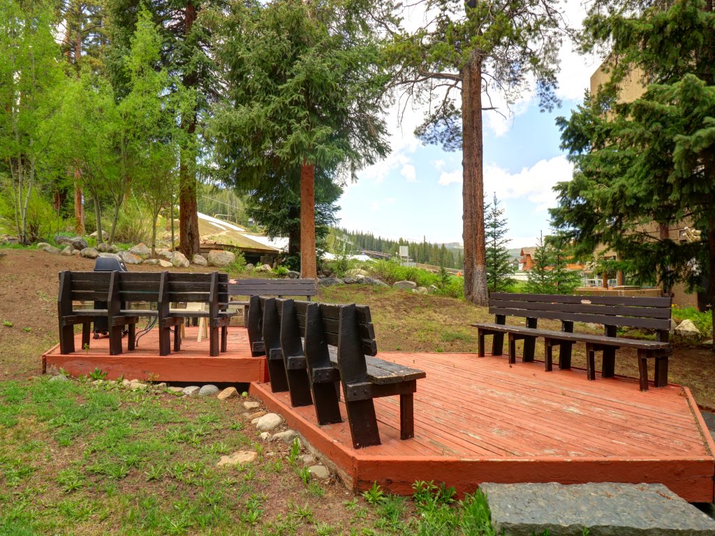 CM325 Copper Mtn Inn - Pet Friendly Vacation Rental in Copper Mountain - RedAwning