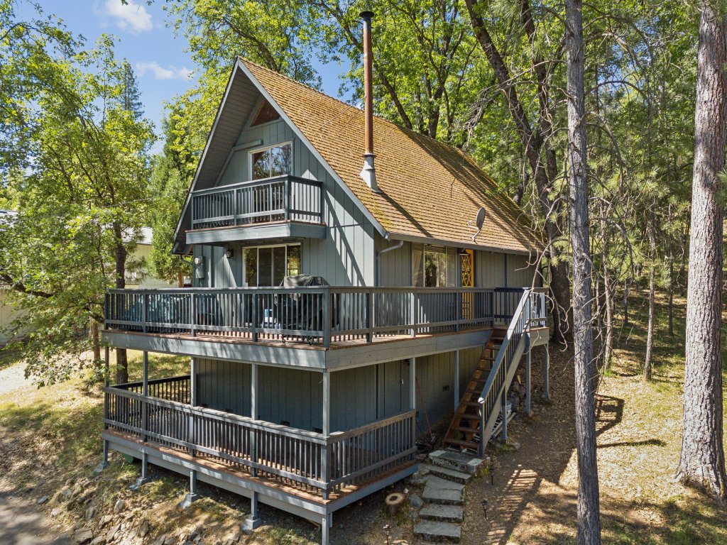 Marina Beach Cabin - Dog-Friendly Home with Deck! Vacation Rental in California - RedAwning