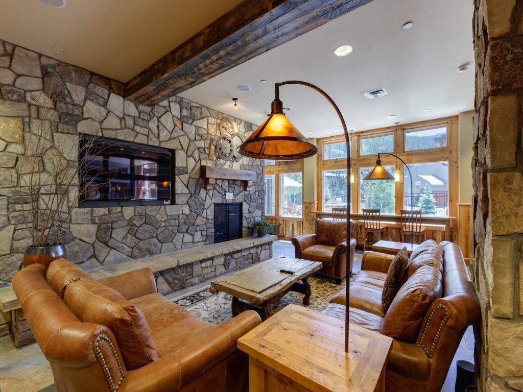 8045 Black Bear Vacation Rental in Keystone - RedAwning