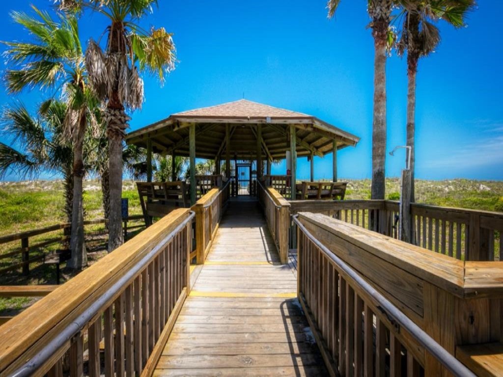 Ocean Villas 6:  Beach Villa with Pool, Sleeps 6 Vacation Rental in Florida - RedAwning