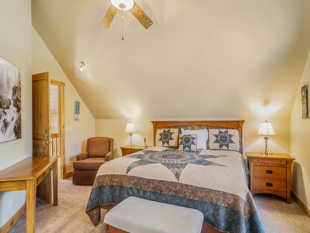 Solitude Bobcat #5 Vacation Rental in Estes Park - RedAwning