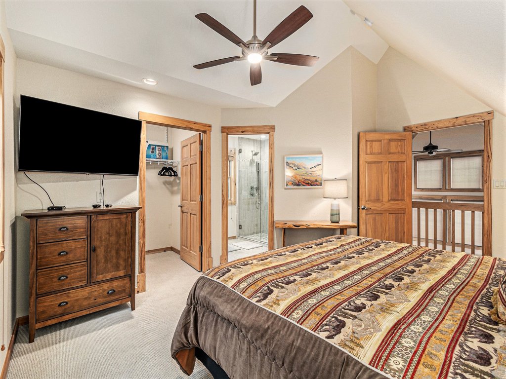 Solitude Beaver #3 Vacation Rental in Estes Park - RedAwning