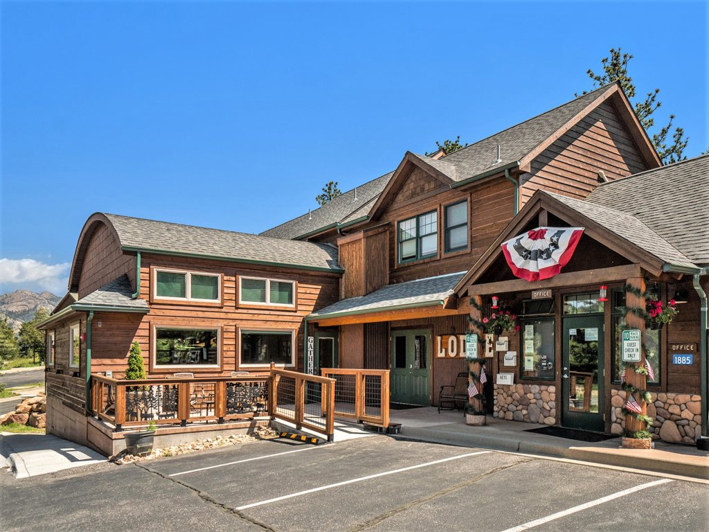 Solitude Marmot #5 Vacation Rental in Estes Park - RedAwning