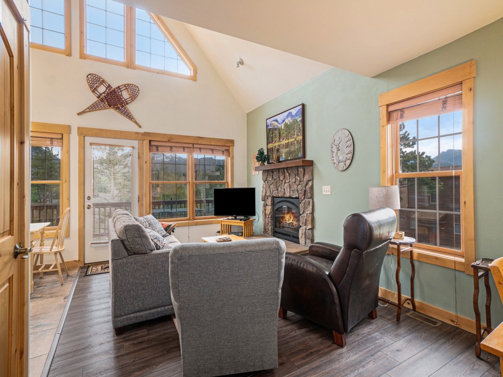 Solitude Eagle #2 Vacation Rental in Estes Park - RedAwning