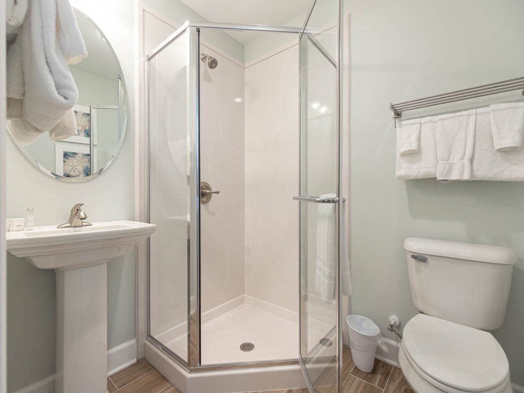 Phoenix Gulf Towers 704 Vacation Rental in Orange Beach - RedAwning