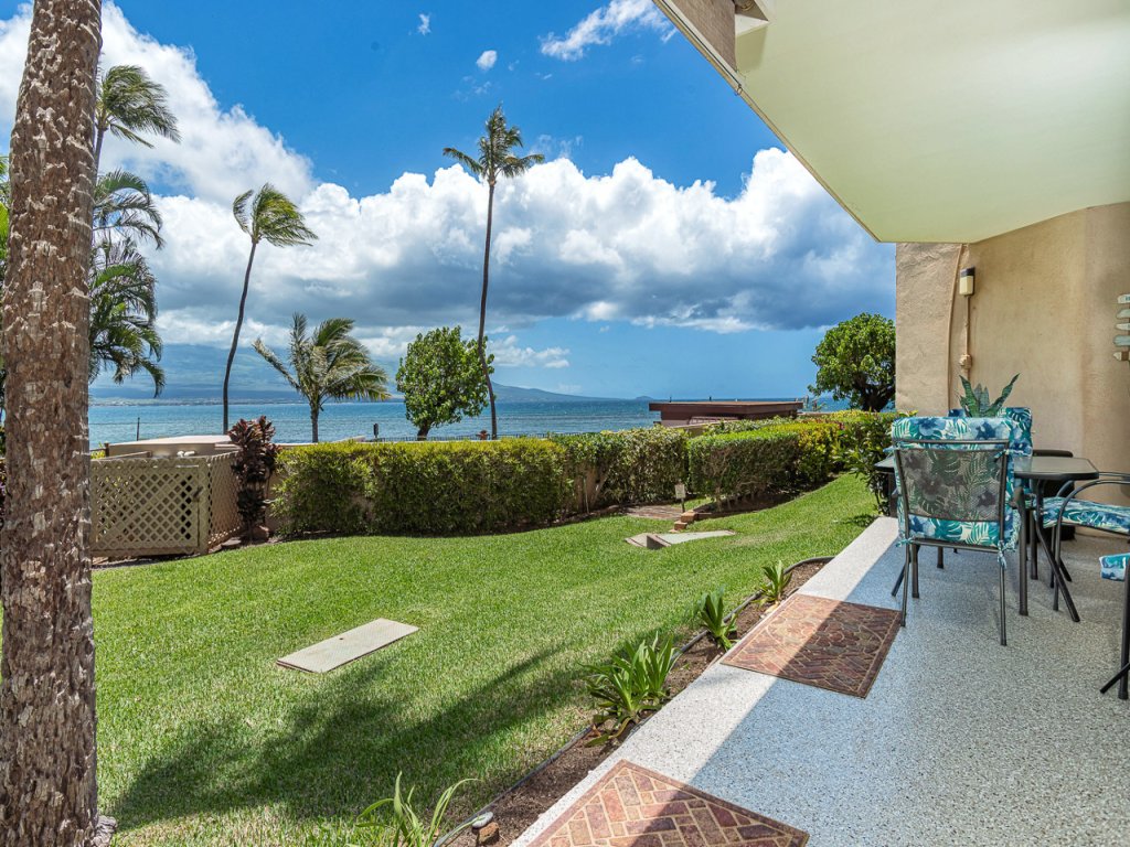 Milowai 101 Vacation Rental in Wailuku - RedAwning