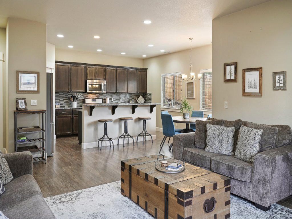 Geary Getaway Vacation Rental in Bend - RedAwning