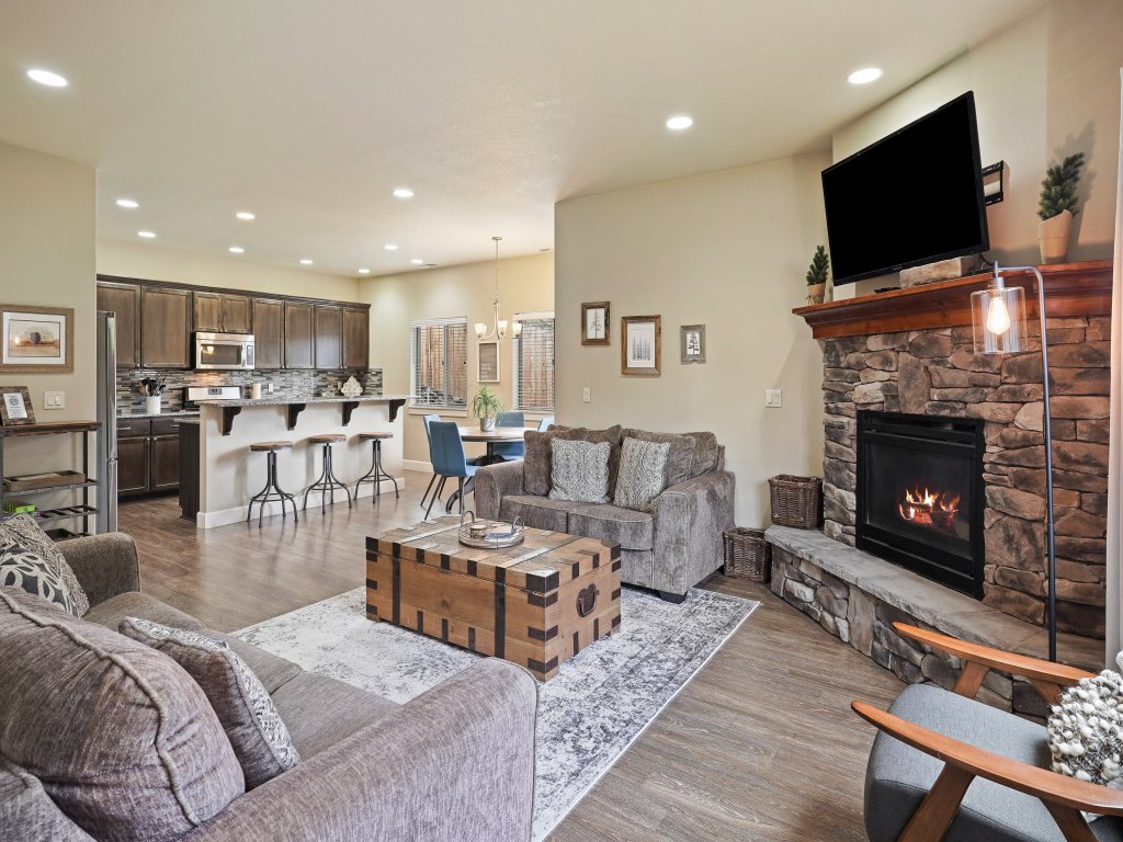 Geary Getaway Vacation Rental in Bend - RedAwning
