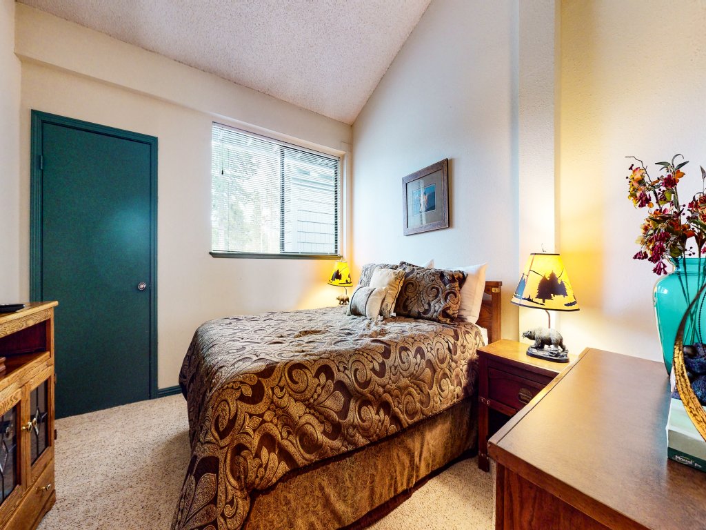 Summit #232 Vacation Rental in Mammoth Lakes - RedAwning