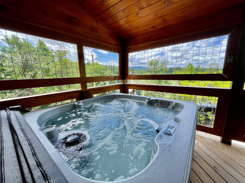 Bearly Behaving Vacation Rental in Sevierville - RedAwning