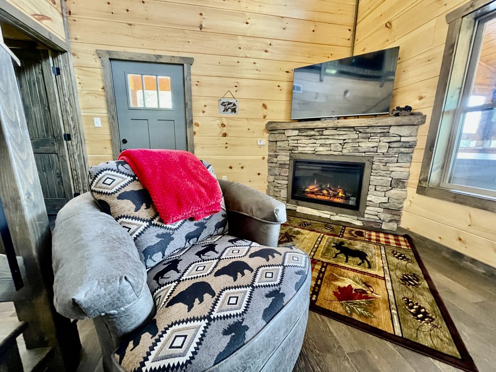 Bearly Behaving Vacation Rental in Sevierville - RedAwning