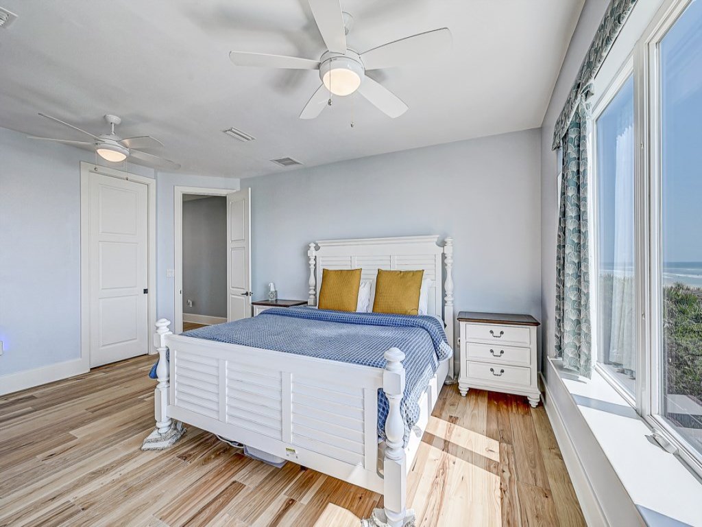 Ocean Paradise Vacation Rental in St. Augustine - RedAwning