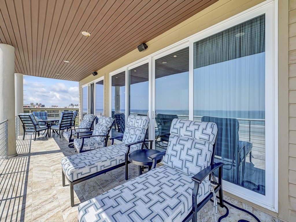 Ocean Paradise Vacation Rental in St. Augustine - RedAwning