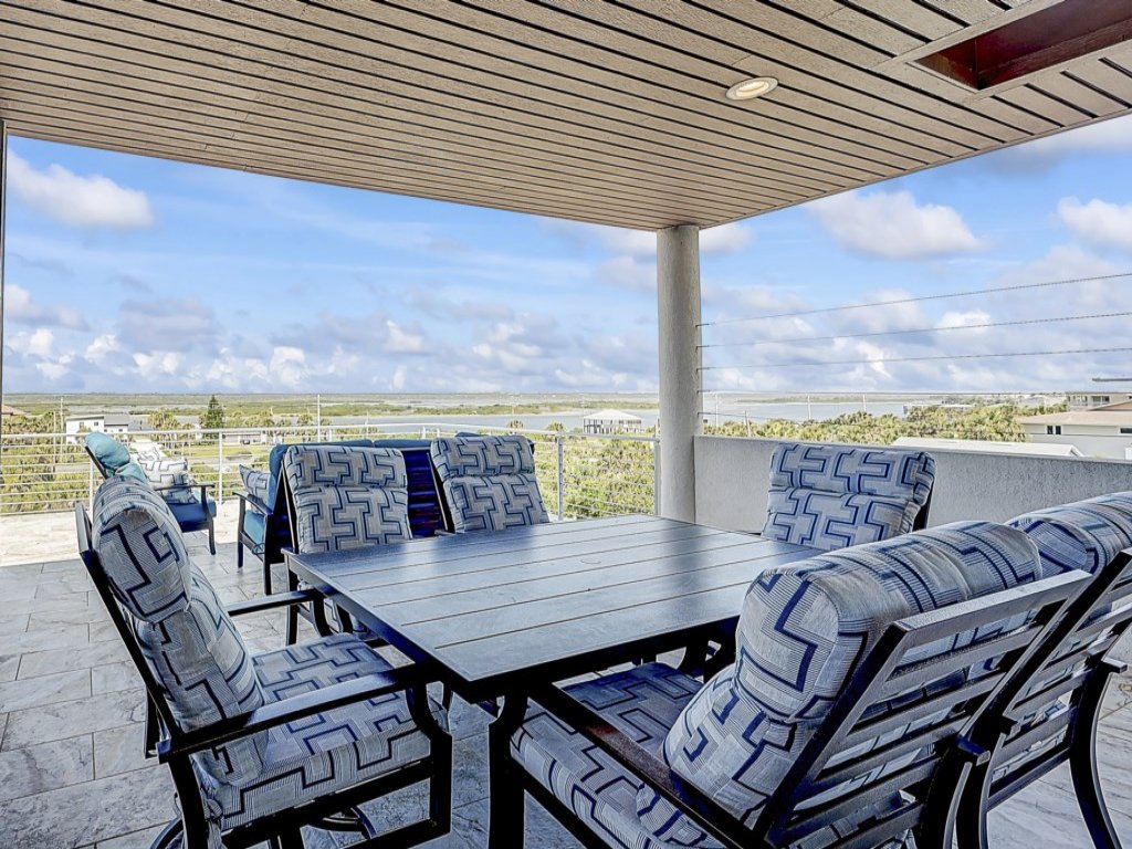 Ocean Paradise Vacation Rental in St. Augustine - RedAwning