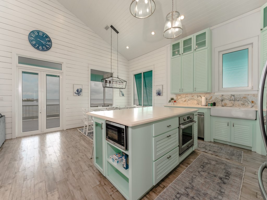 Casa Sirena - Private bayside home with pool Vacation Rental in South Padre Island - RedAwning
