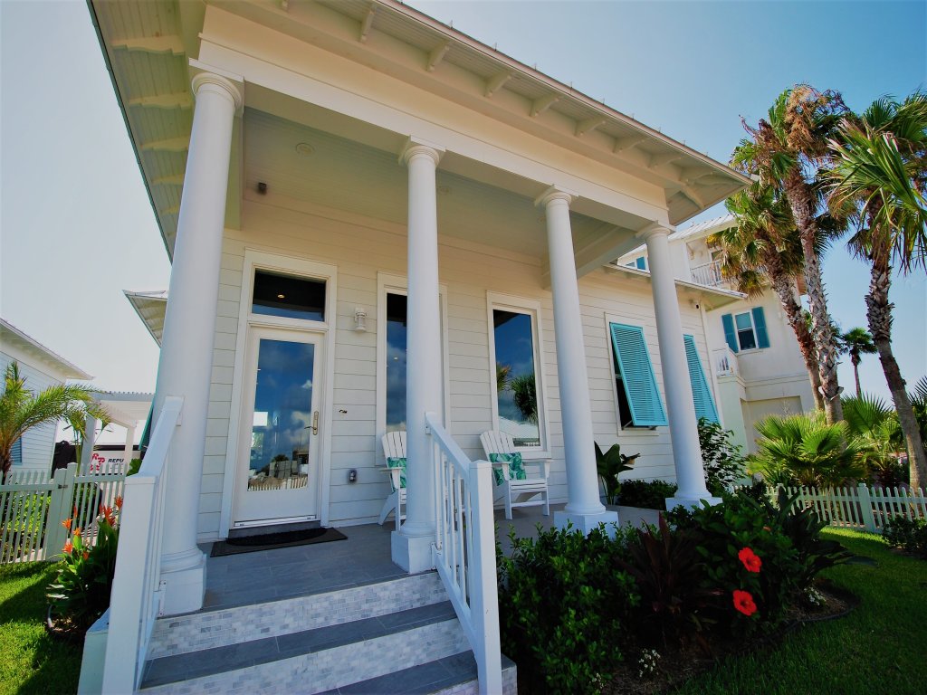 Seaglass Cottage - Private home at The Shores Vacation Rental in South Padre Island - RedAwning
