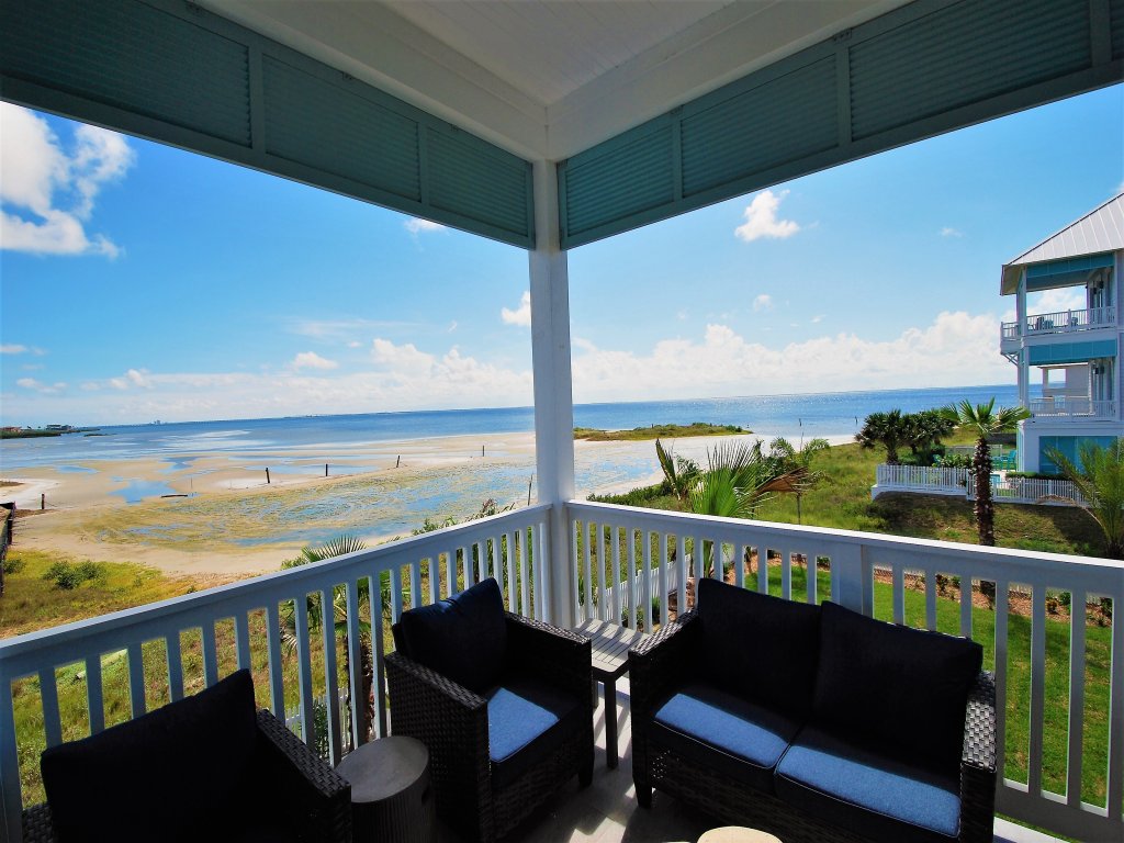 Kite One - Private bayside home with Pool and Hot Tub Vacation Rental in South Padre Island - RedAwning