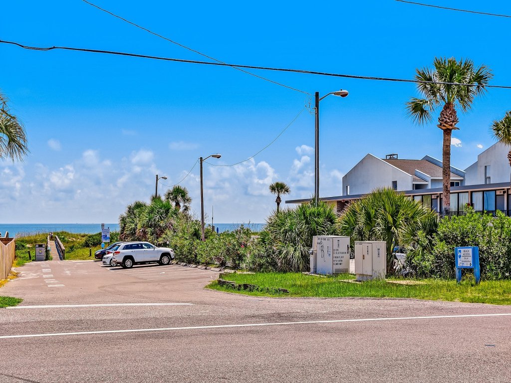 8 Sea Castles Vacation Rental in Fernandina Beach - RedAwning