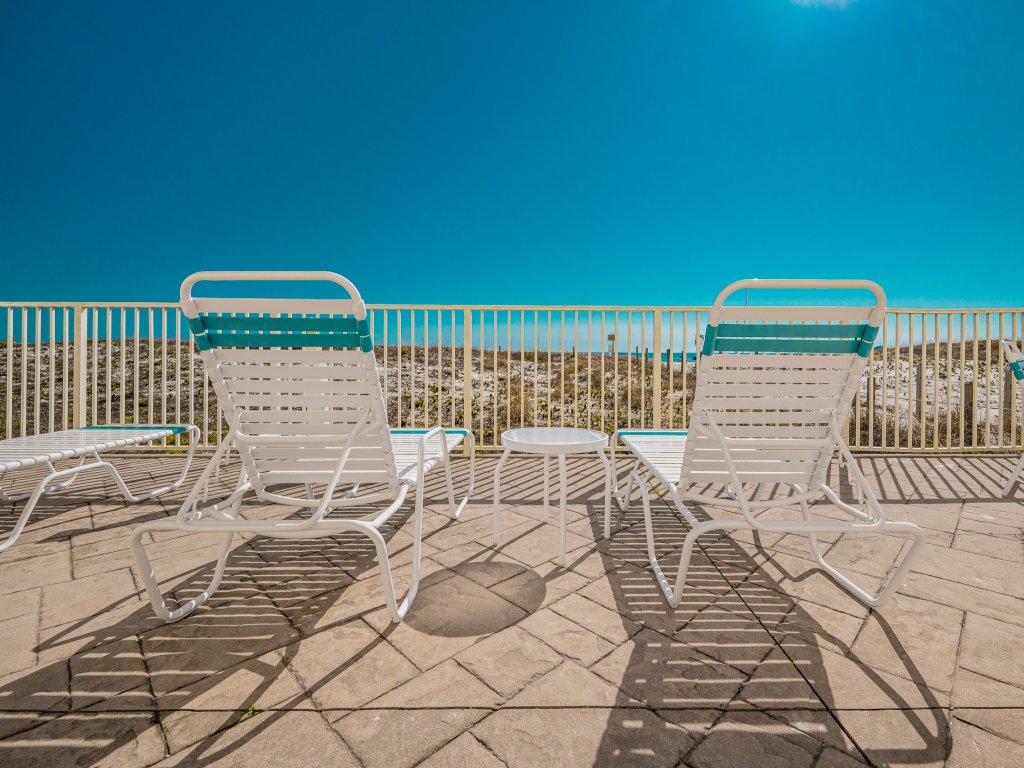 Castaways 1B Vacation Rental in Gulf Shores - RedAwning