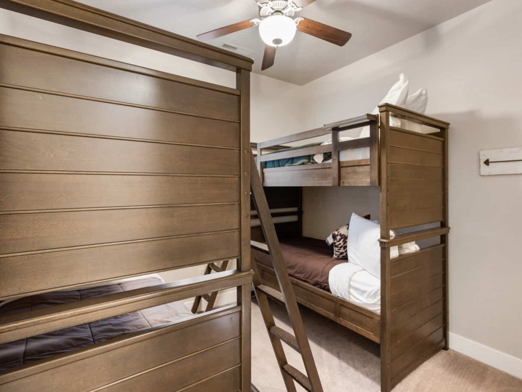 Hidden Treasure #15 Vacation Rental in Utah - RedAwning