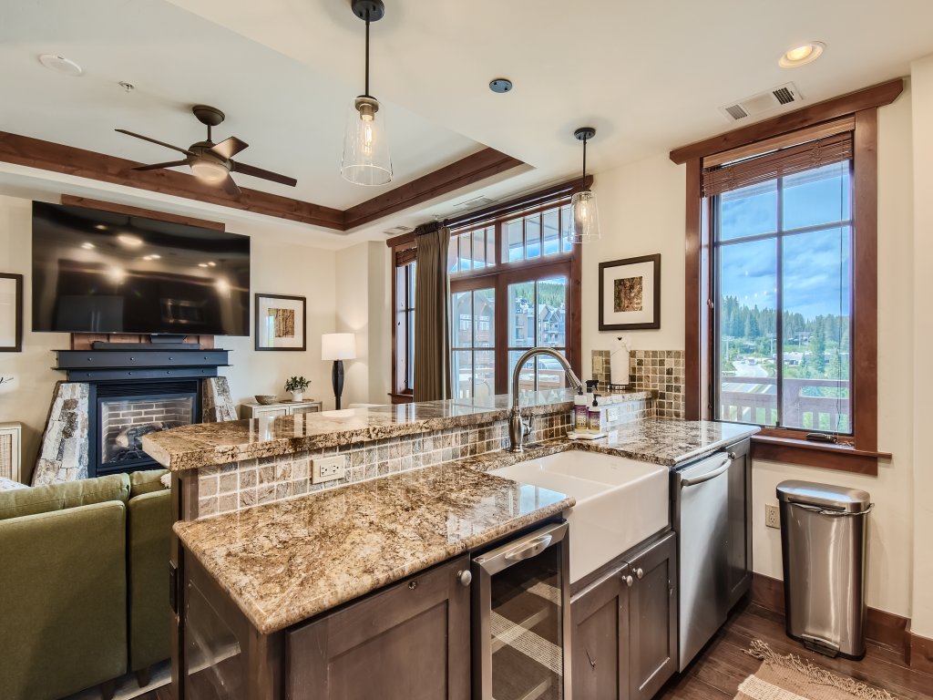 One Ski Hill Escape 8308 Vacation Rental in Breckenridge - RedAwning