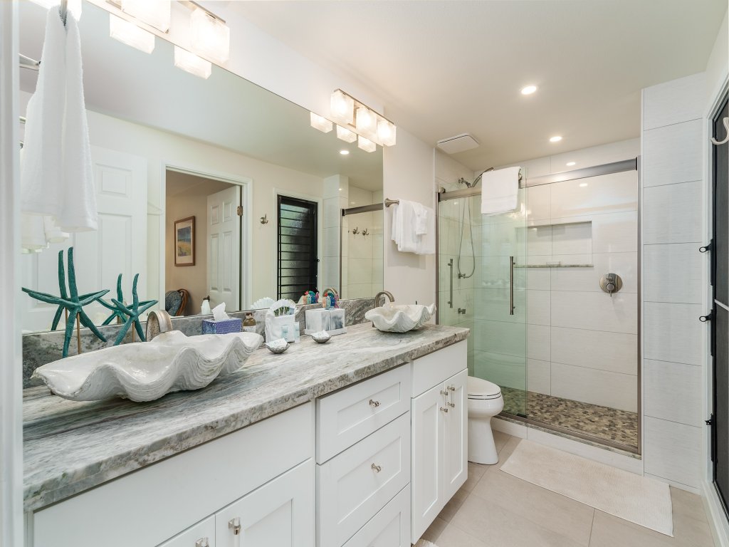 Kahana Village 13 Oceanview 3Bed/2Bath Vacation Rental in Lahaina - RedAwning