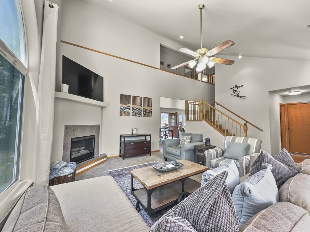 173 Buffalo Drive Vacation Rental in Silverthorne - RedAwning