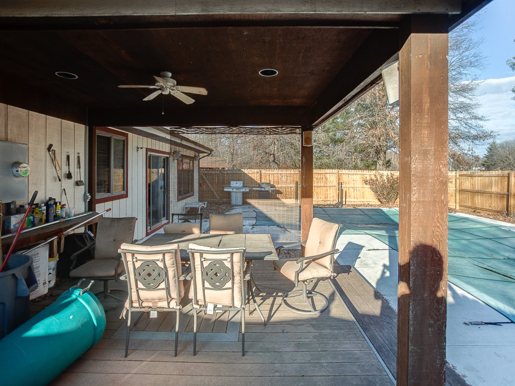 Spacious Tranquility in Belleville Vacation Rental in Illinois - RedAwning