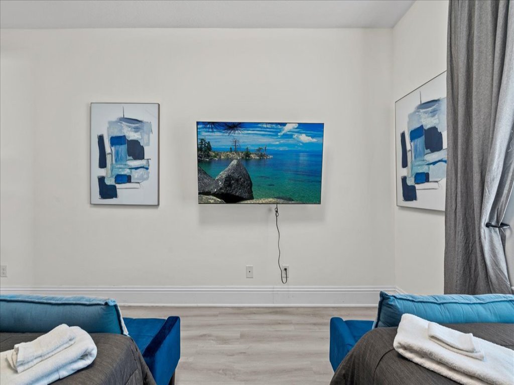 Solterra Resort 4 Bed Pool & Movie Theater Room Vacation Rental in Davenport - RedAwning
