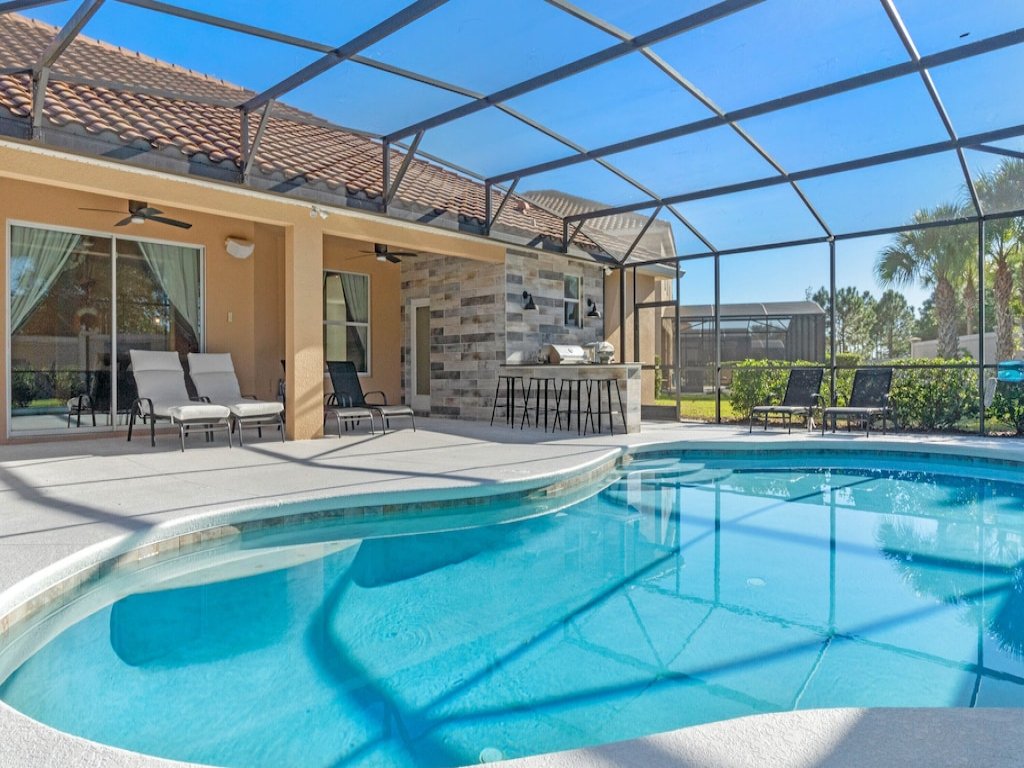 Solterra Resort 4 Bed Pool & Movie Theater Room Vacation Rental in Davenport - RedAwning