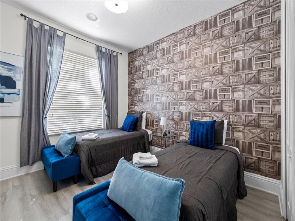 Solterra Resort 4 Bed Pool & Movie Theater Room Vacation Rental in Davenport - RedAwning