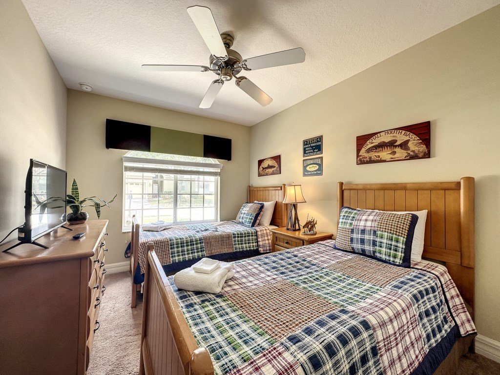 4 Bed 4 Bath with Private Pool/Spa Vacation Rental in Davenport - RedAwning